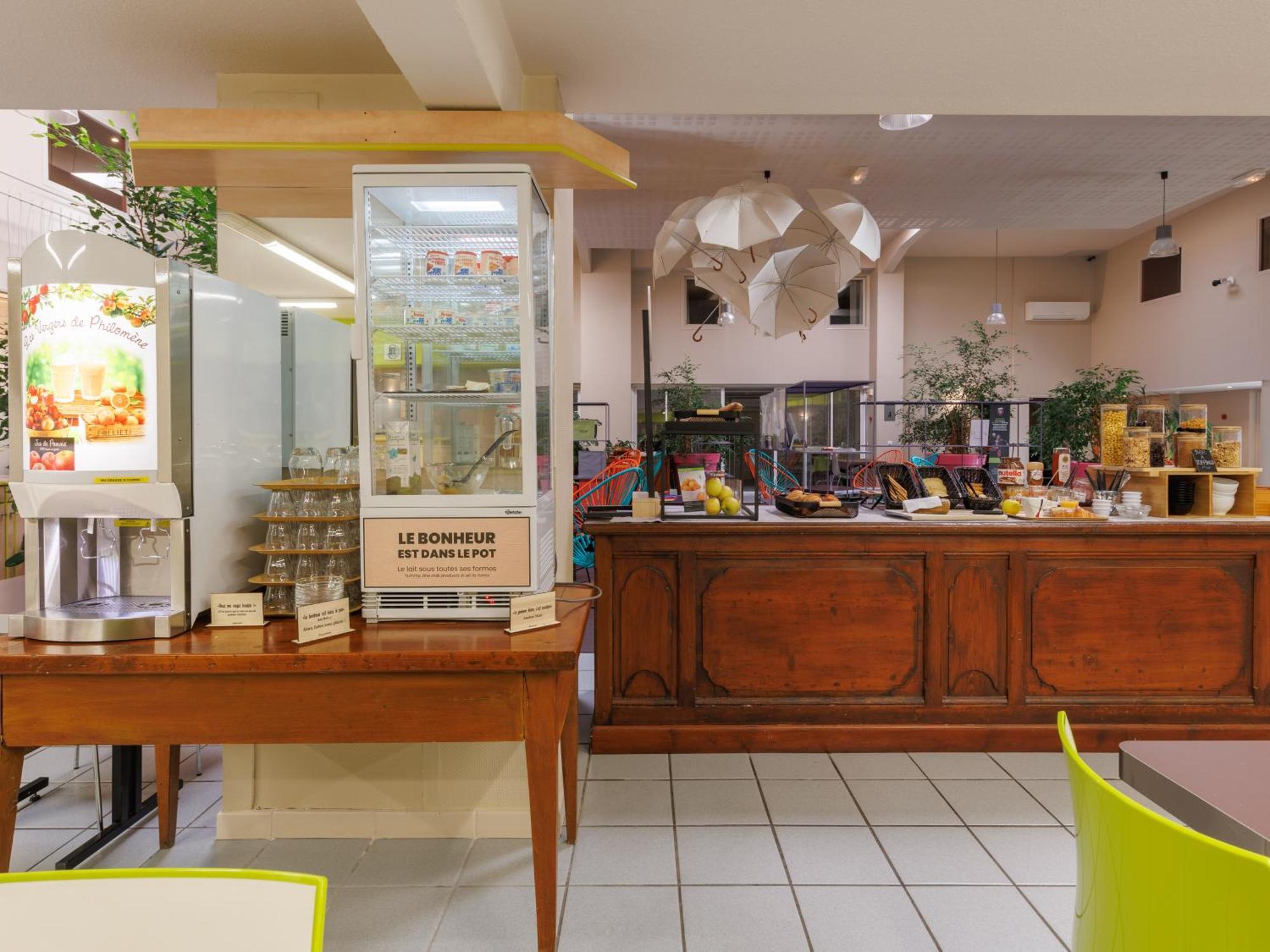B&B Hotel Aurillac Le Lioran Exteriör bild